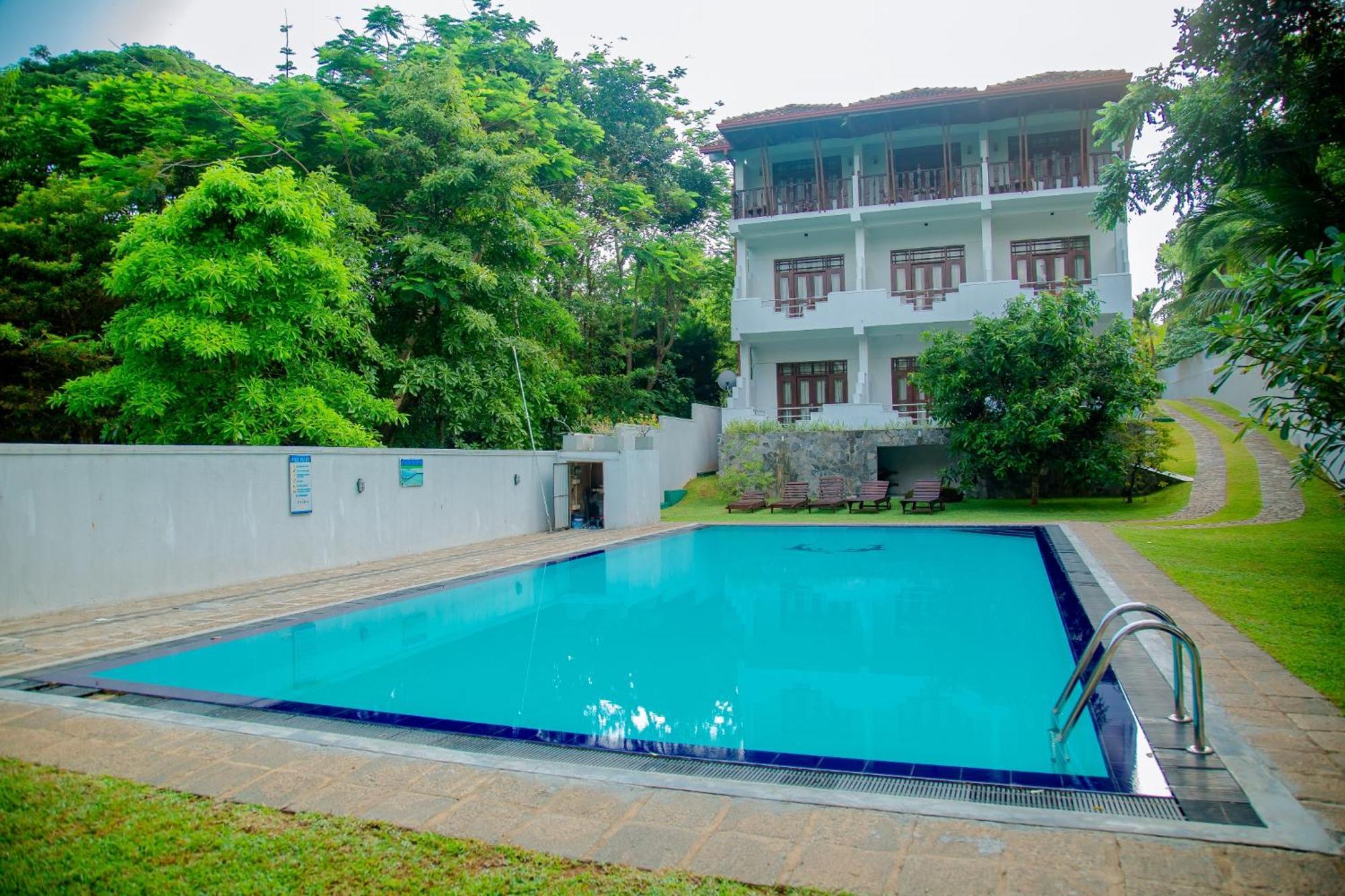 Rockery Villa Ayurveda Bentota Exterior photo