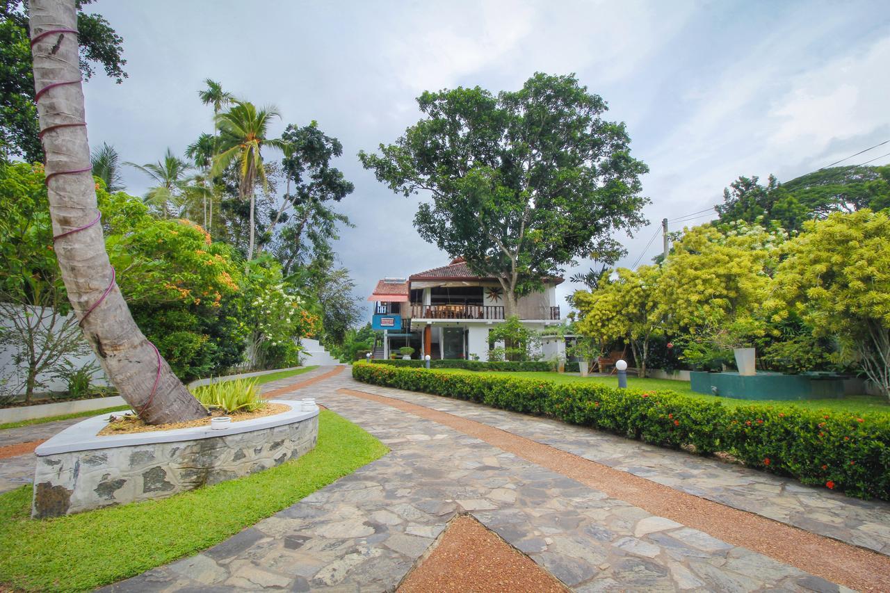 Rockery Villa Ayurveda Bentota Exterior photo